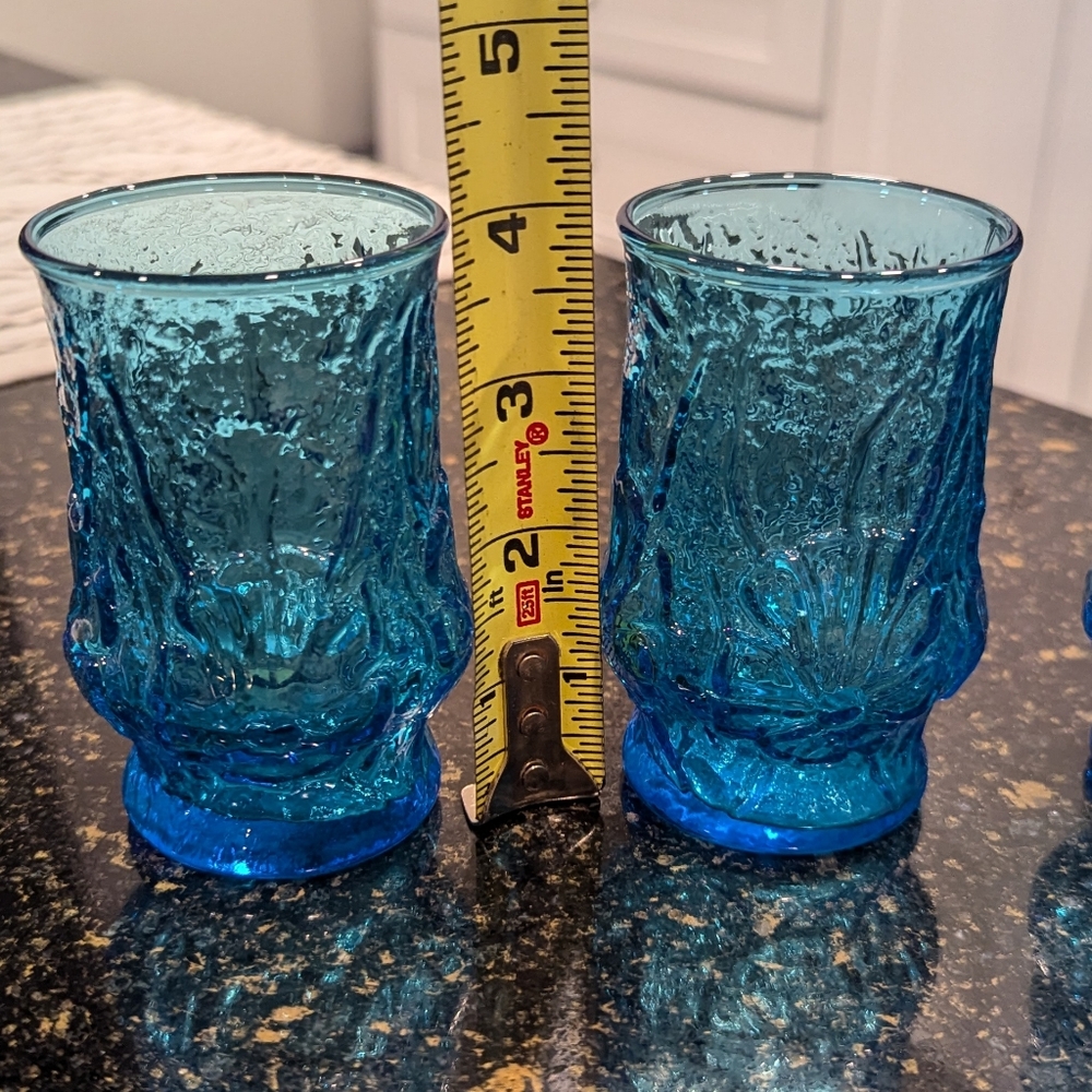 1970s Anchor Hocking Rainflower Glasses - Picture 4 of 4